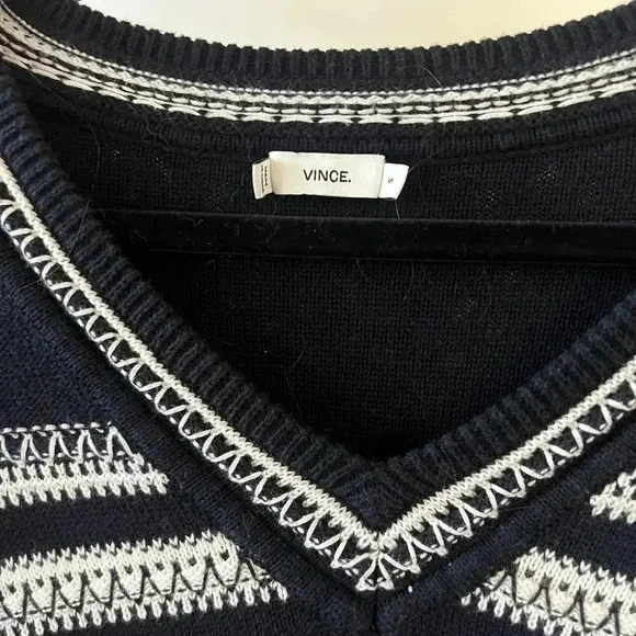 Vince Long Sleeve Striped Sweater Size Small Color Black White - Picture 4 of 6